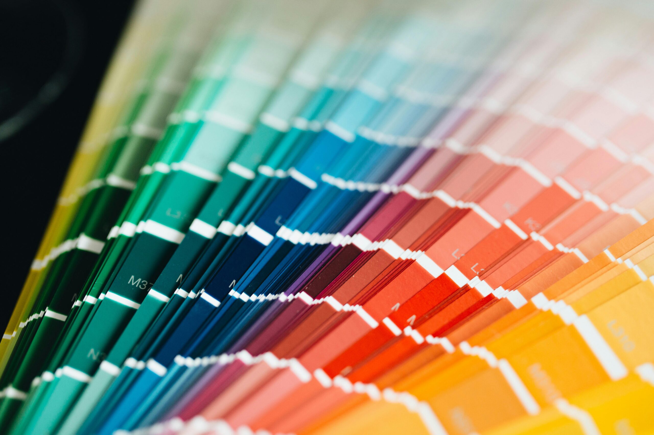 Why You Should Hire Professional Painters in Louisville KY Over DIY